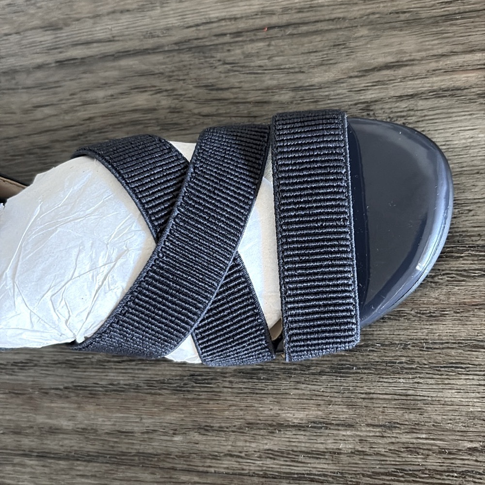 NIB [Life Stride] Temple Ankle Strap Flat Wedge Sandals Navy Blue Women’s 6 Wide - Picture 8 of 13